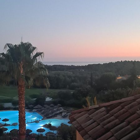 Villa Dans Cadre D'Exception - Golf, Piscine Et Tennis Prive Saint-Cyr-sur-Mer Eksteriør bilde