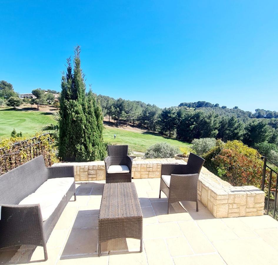 Villa Dans Cadre D'Exception - Golf, Piscine Et Tennis Prive Saint-Cyr-sur-Mer Eksteriør bilde
