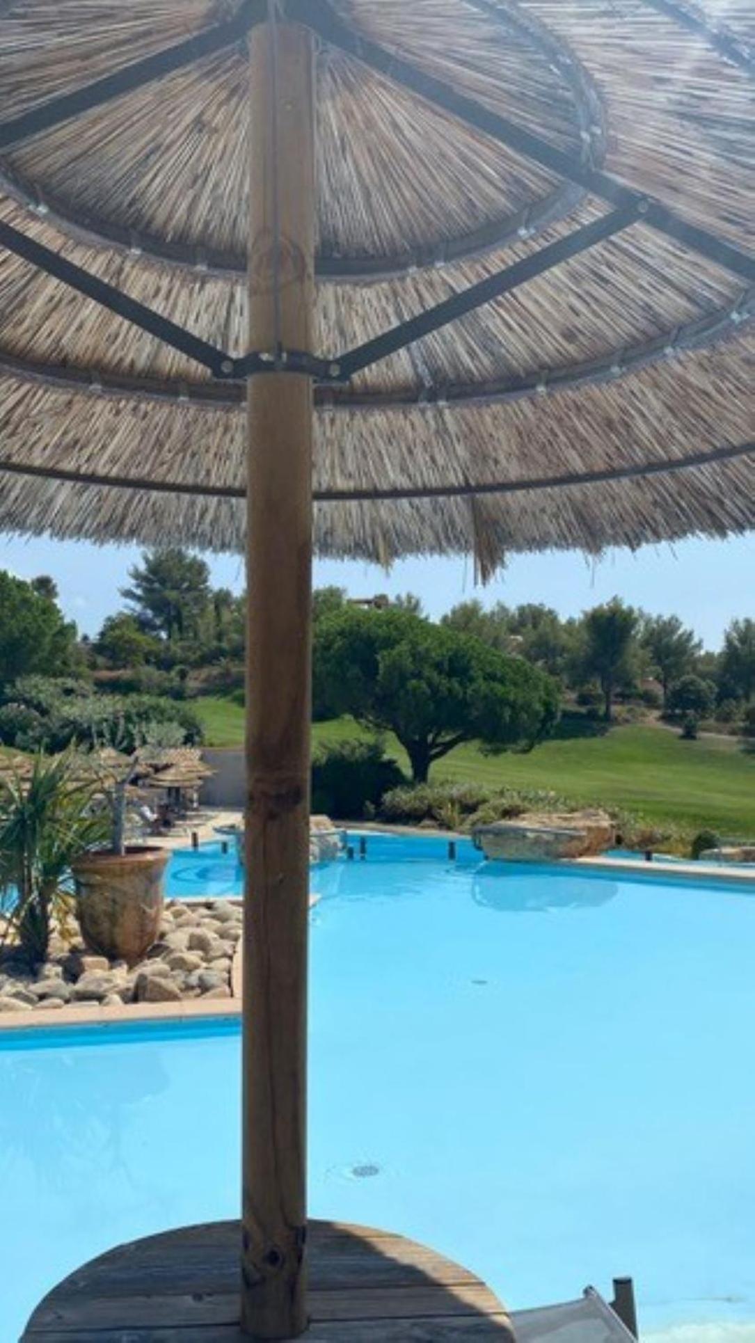 Villa Dans Cadre D'Exception - Golf, Piscine Et Tennis Prive Saint-Cyr-sur-Mer Eksteriør bilde