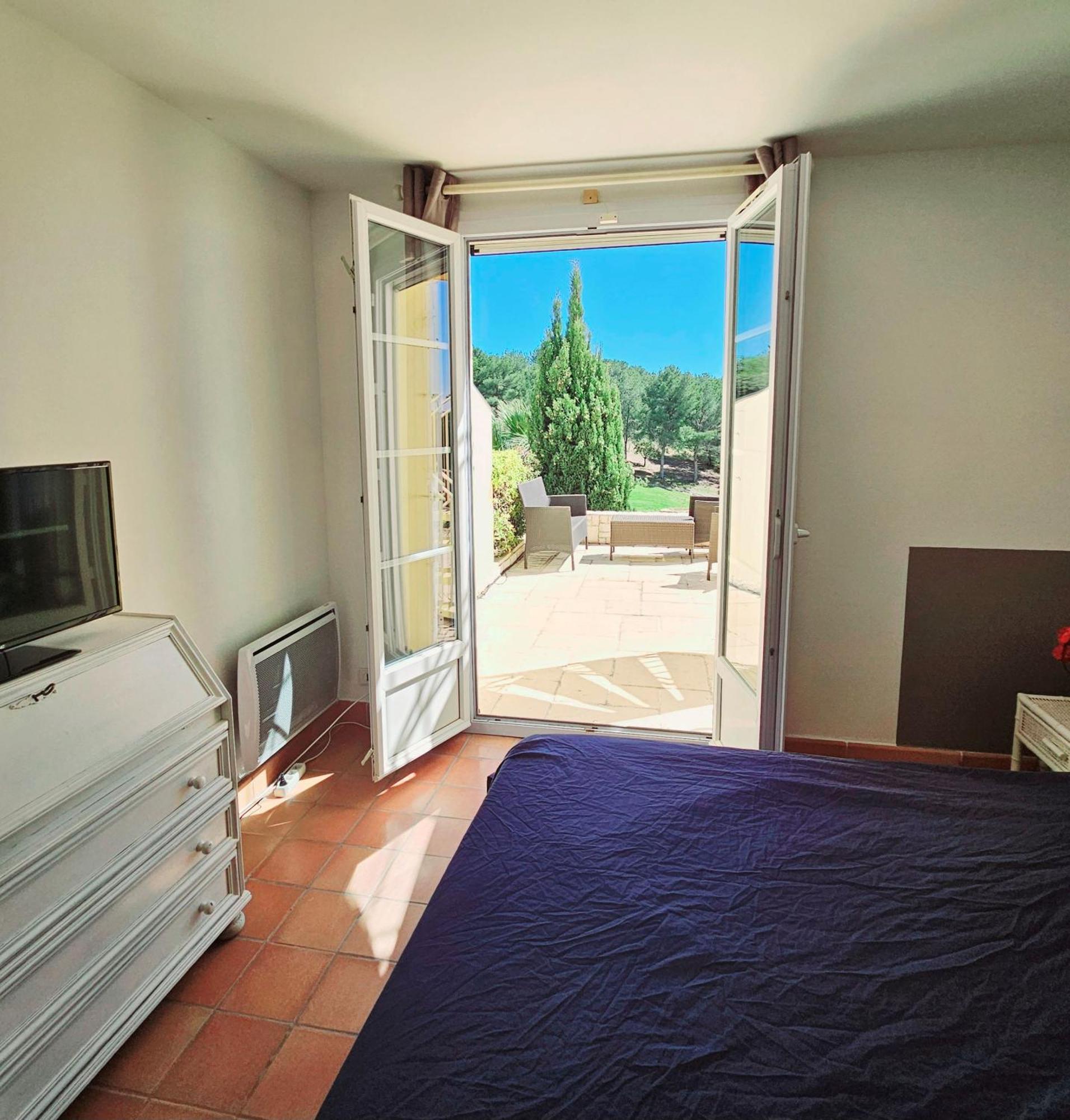 Villa Dans Cadre D'Exception - Golf, Piscine Et Tennis Prive Saint-Cyr-sur-Mer Eksteriør bilde