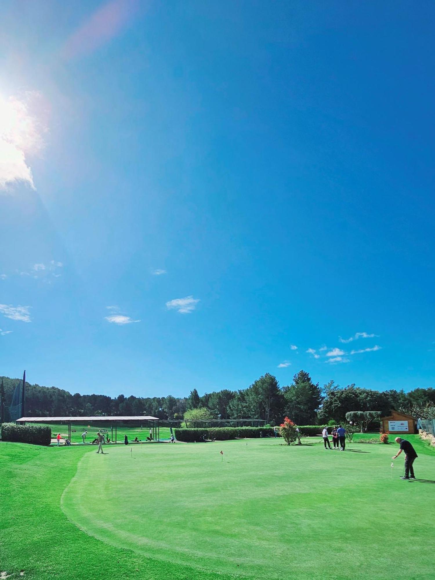 Villa Dans Cadre D'Exception - Golf, Piscine Et Tennis Prive Saint-Cyr-sur-Mer Eksteriør bilde